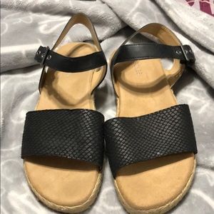 Black and wool yarn espadrilles